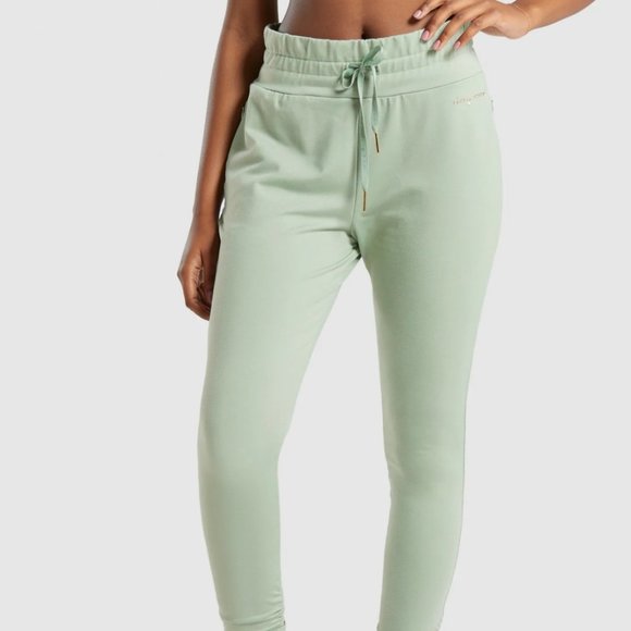 *SOLD* Whitney Simmons Gymshark Fitted Joggers - Picture 2 of 4